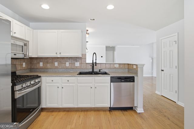 220 Hiawassee Drive, Woodstock, GA 30188