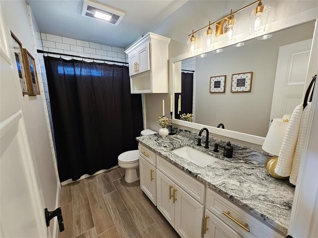 1520 W Agate Way, Mustang, OK 73064