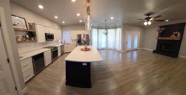 1520 W Agate Way, Mustang, OK 73064