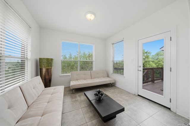 3751 Sunset Clf, San Antonio, TX 78261