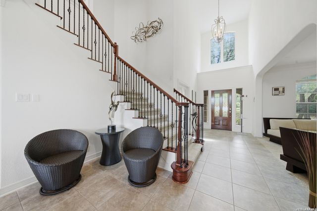 3751 Sunset Clf, San Antonio, TX 78261