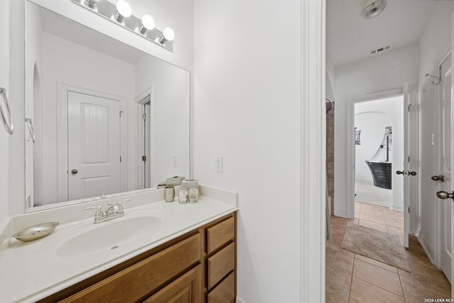 3751 Sunset Clf, San Antonio, TX 78261