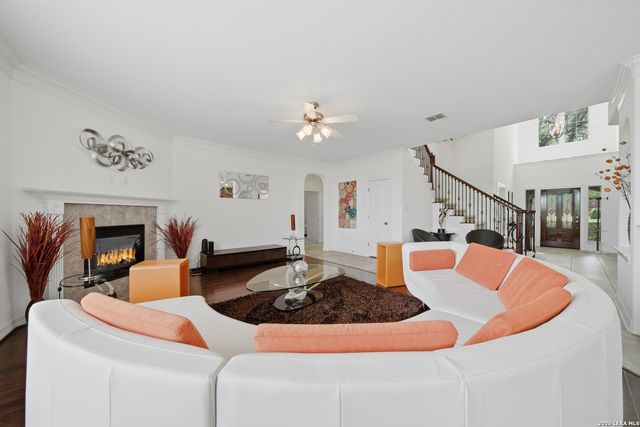 3751 Sunset Clf, San Antonio, TX 78261