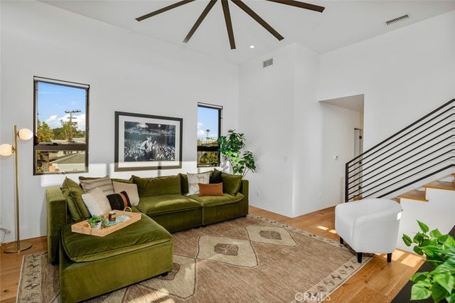 5776 Campo Walk, Long Beach, CA 90803