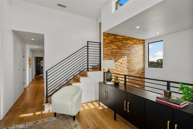 5776 Campo Walk, Long Beach, CA 90803
