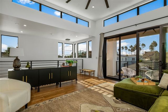 5776 Campo Walk, Long Beach, CA 90803
