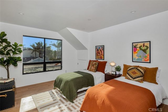5776 Campo Walk, Long Beach, CA 90803