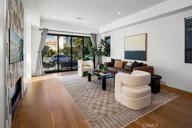 5776 Campo Walk, Long Beach, CA 90803