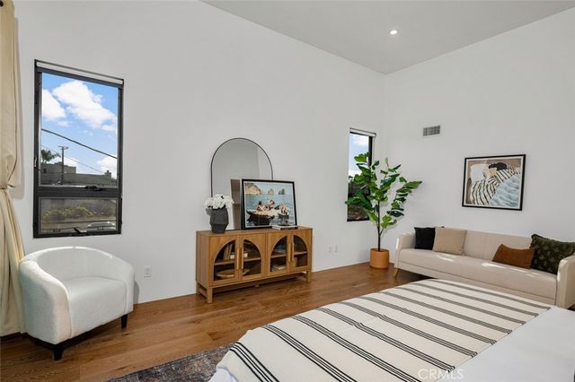 5776 Campo Walk, Long Beach, CA 90803