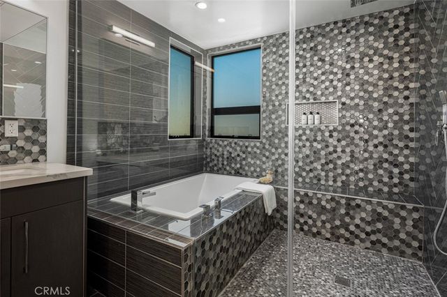 5776 Campo Walk, Long Beach, CA 90803