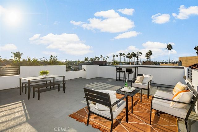 5776 Campo Walk, Long Beach, CA 90803