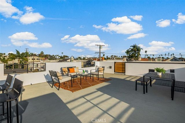 5776 Campo Walk, Long Beach, CA 90803