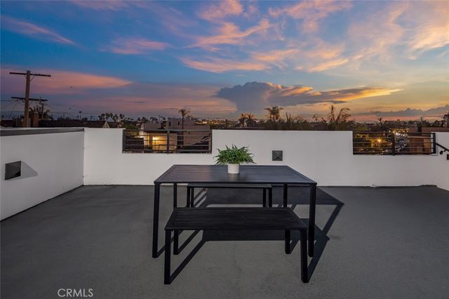 5776 Campo Walk, Long Beach, CA 90803