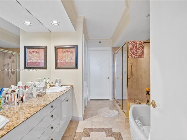 19111 Collins Ave 2503, Sunny Isles Beach, FL 33160