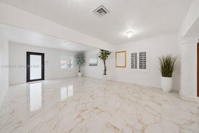 4261 SW 12th St, Miami, FL 33134