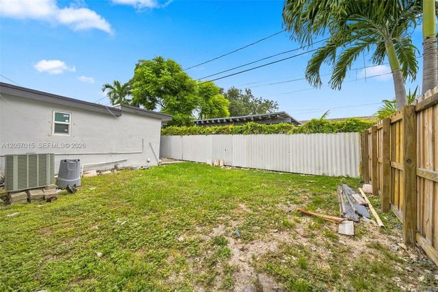 4261 SW 12th St, Miami, FL 33134