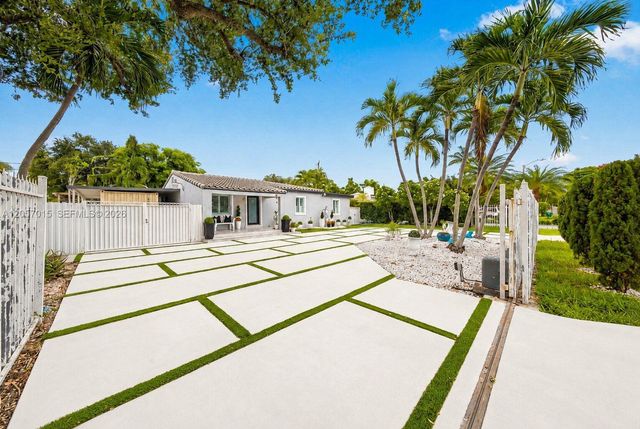 4261 SW 12th St, Miami, FL 33134