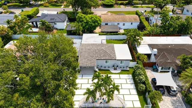 4261 SW 12th St, Miami, FL 33134