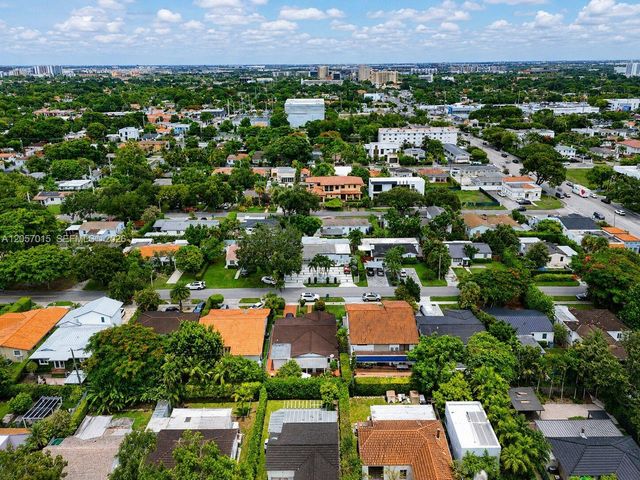4261 SW 12th St, Miami, FL 33134