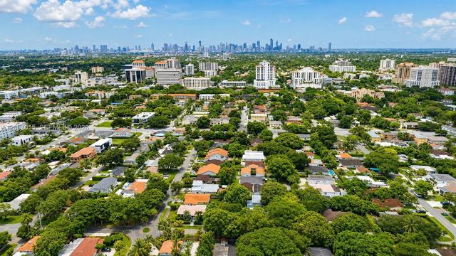 4261 SW 12th St, Miami, FL 33134