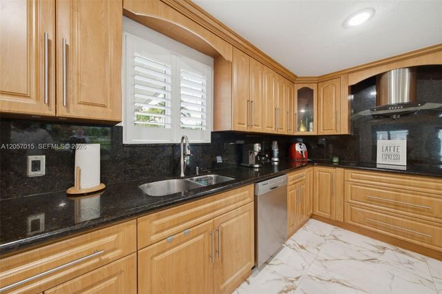4261 SW 12th St, Miami, FL 33134