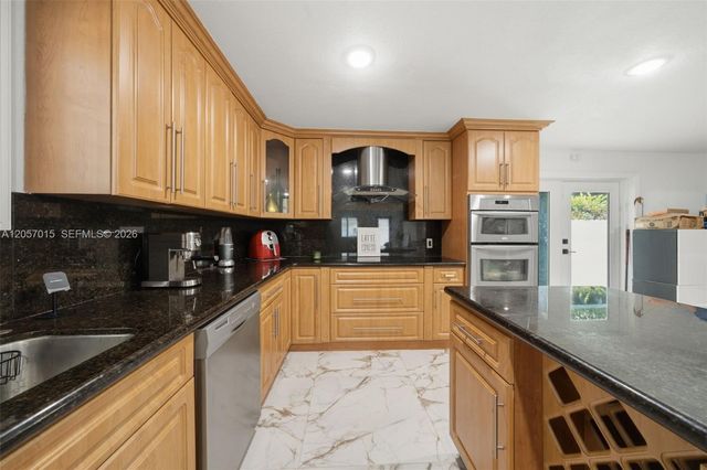 4261 SW 12th St, Miami, FL 33134