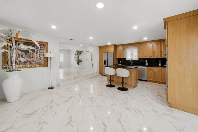 4261 SW 12th St, Miami, FL 33134