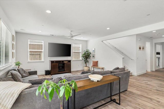 1674 Carrara Ln, Ripon, CA 95366