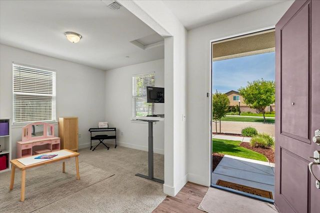 1674 Carrara Ln, Ripon, CA 95366