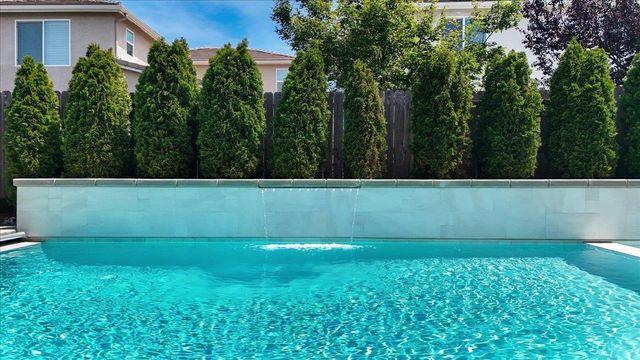 1674 Carrara Ln, Ripon, CA 95366