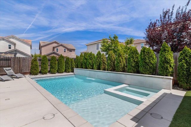 1674 Carrara Ln, Ripon, CA 95366