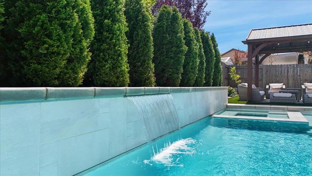 1674 Carrara Ln, Ripon, CA 95366