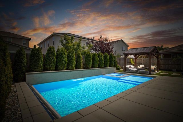 1674 Carrara Ln, Ripon, CA 95366