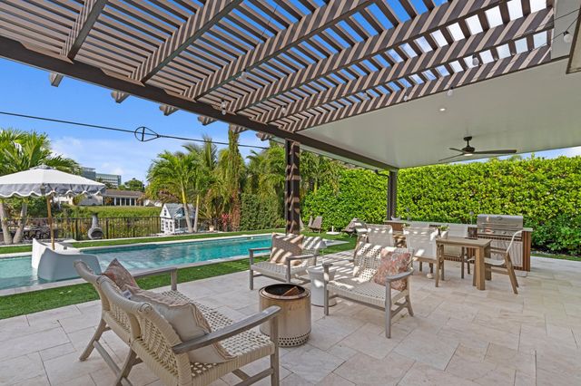 835 NW 5th Avenue, Boca Raton, FL 33432