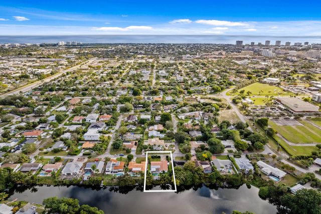 835 NW 5th Avenue, Boca Raton, FL 33432