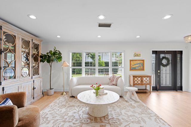 835 NW 5th Avenue, Boca Raton, FL 33432