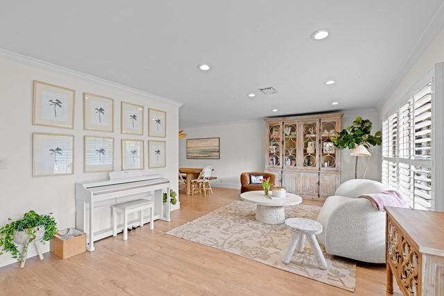 835 NW 5th Avenue, Boca Raton, FL 33432