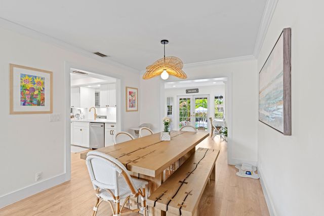 835 NW 5th Avenue, Boca Raton, FL 33432