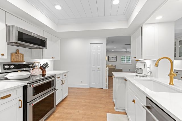 835 NW 5th Avenue, Boca Raton, FL 33432