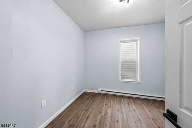 629 Magnolia Ave, Elizabeth City, NJ 07206