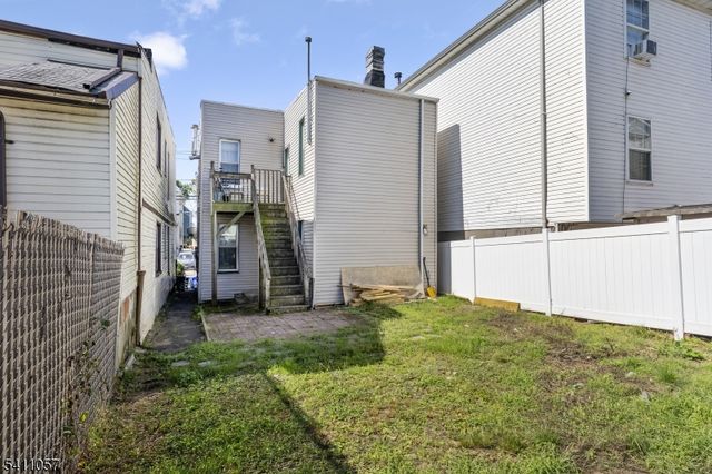 629 Magnolia Ave, Elizabeth City, NJ 07206