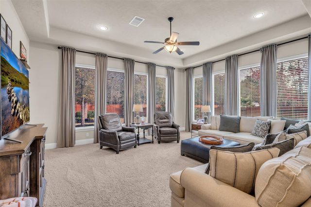 2119 Barton Woods Boulevard, Conroe, TX 77301