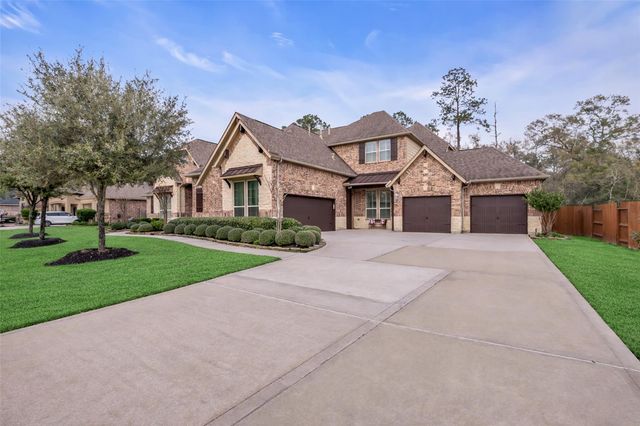 2119 Barton Woods Boulevard, Conroe, TX 77301