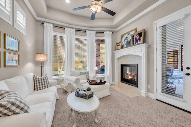 2119 Barton Woods Boulevard, Conroe, TX 77301