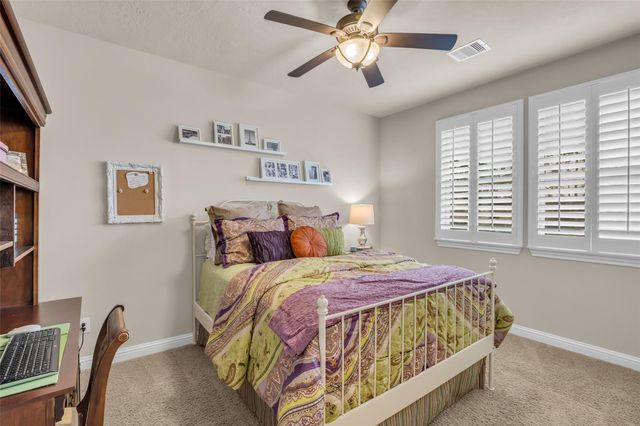 2119 Barton Woods Boulevard, Conroe, TX 77301