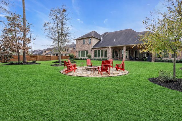 2119 Barton Woods Boulevard, Conroe, TX 77301