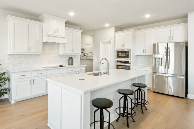 817 Rusty Run Drive, Midlothian, TX 76065