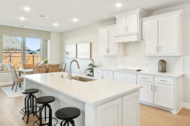 817 Rusty Run Drive, Midlothian, TX 76065