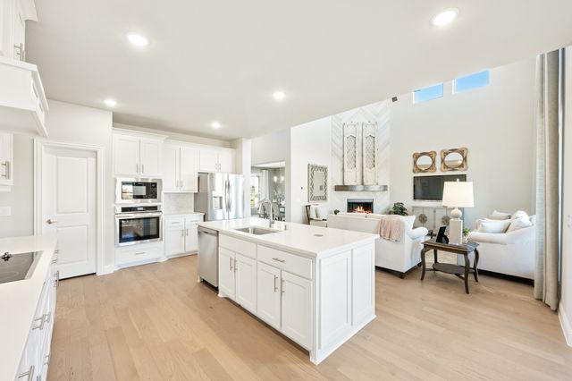 817 Rusty Run Drive, Midlothian, TX 76065