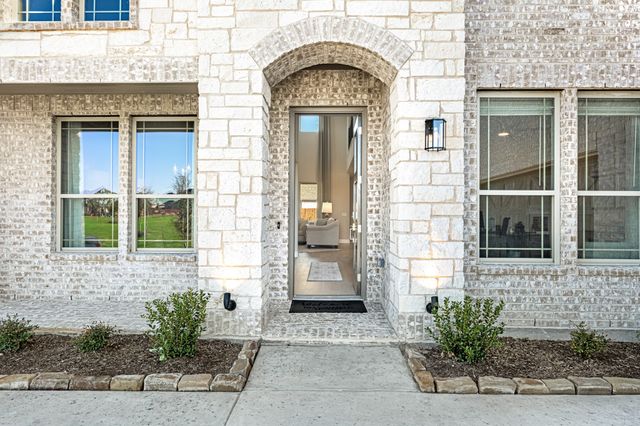 817 Rusty Run Drive, Midlothian, TX 76065